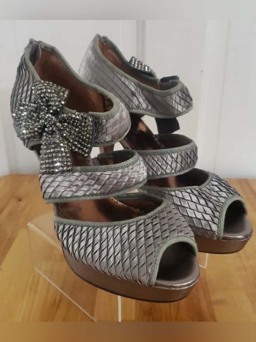 Poetic License Silver Textured Peep-Toe Platform Sandals with Crystal Bow